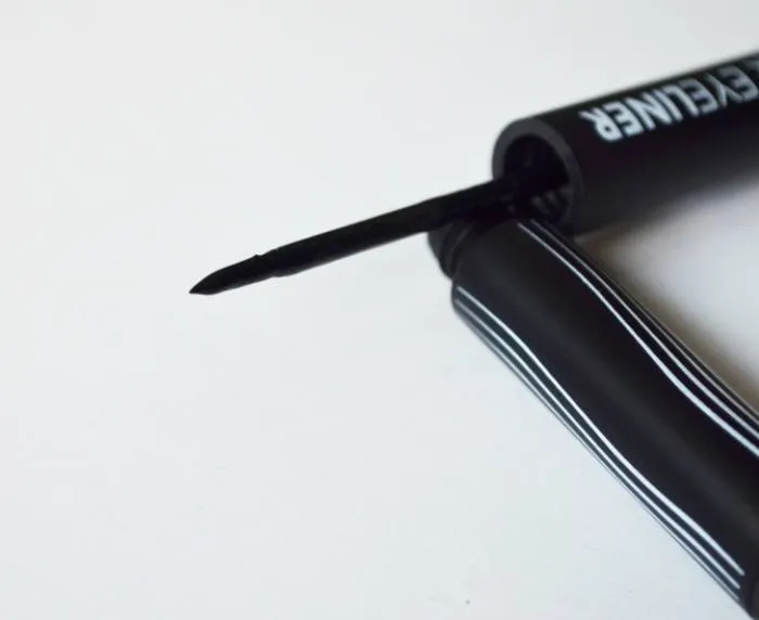 Private label matte black liquid eyeliner EL0034