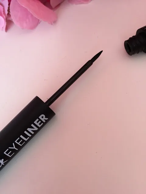 Private label matte black liquid eyeliner EL0034