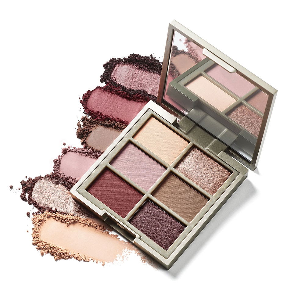 Private label eyeshadow palette