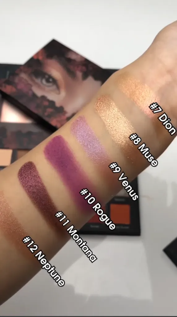 Palette di ombretti ad alta pigmentazione a 18 colori Private Label - ES0612