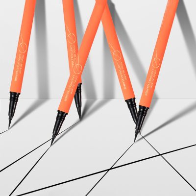 Label pribadi Eyeliner Cair Tahan Air - Formula Vegan Hitam Label pribadi Eyeliner Cair Tahan Air - Formula Vegan Hitam