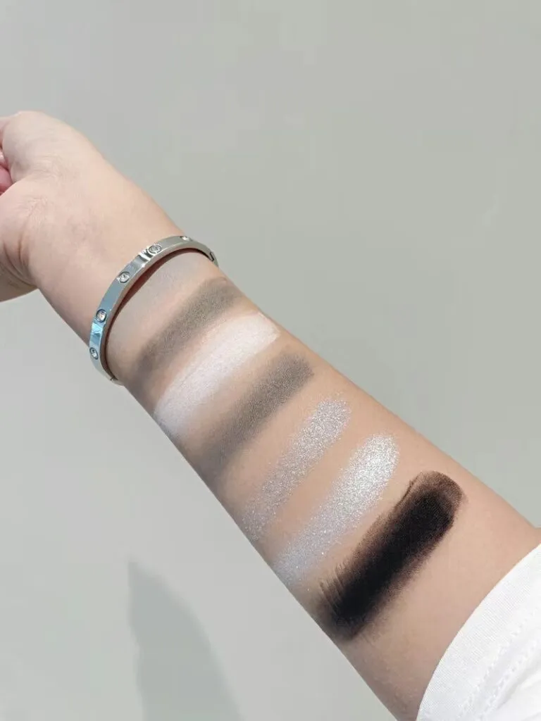 Private Label Black Eyeshadow Palette 15 Colors - ES0640