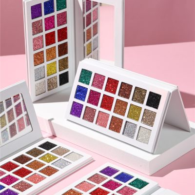 Make your own eyeshadow palette with names and pictures