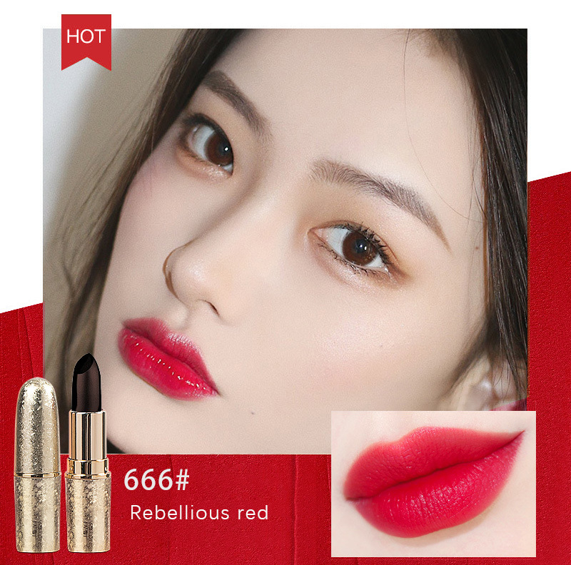 Private Label Moisturizing Lipstick with a Subtle Pearl Shine 10