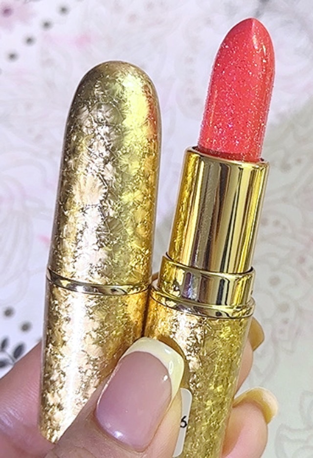 Private Label Moisturizing Lipstick with a Subtle Pearl Shine 17