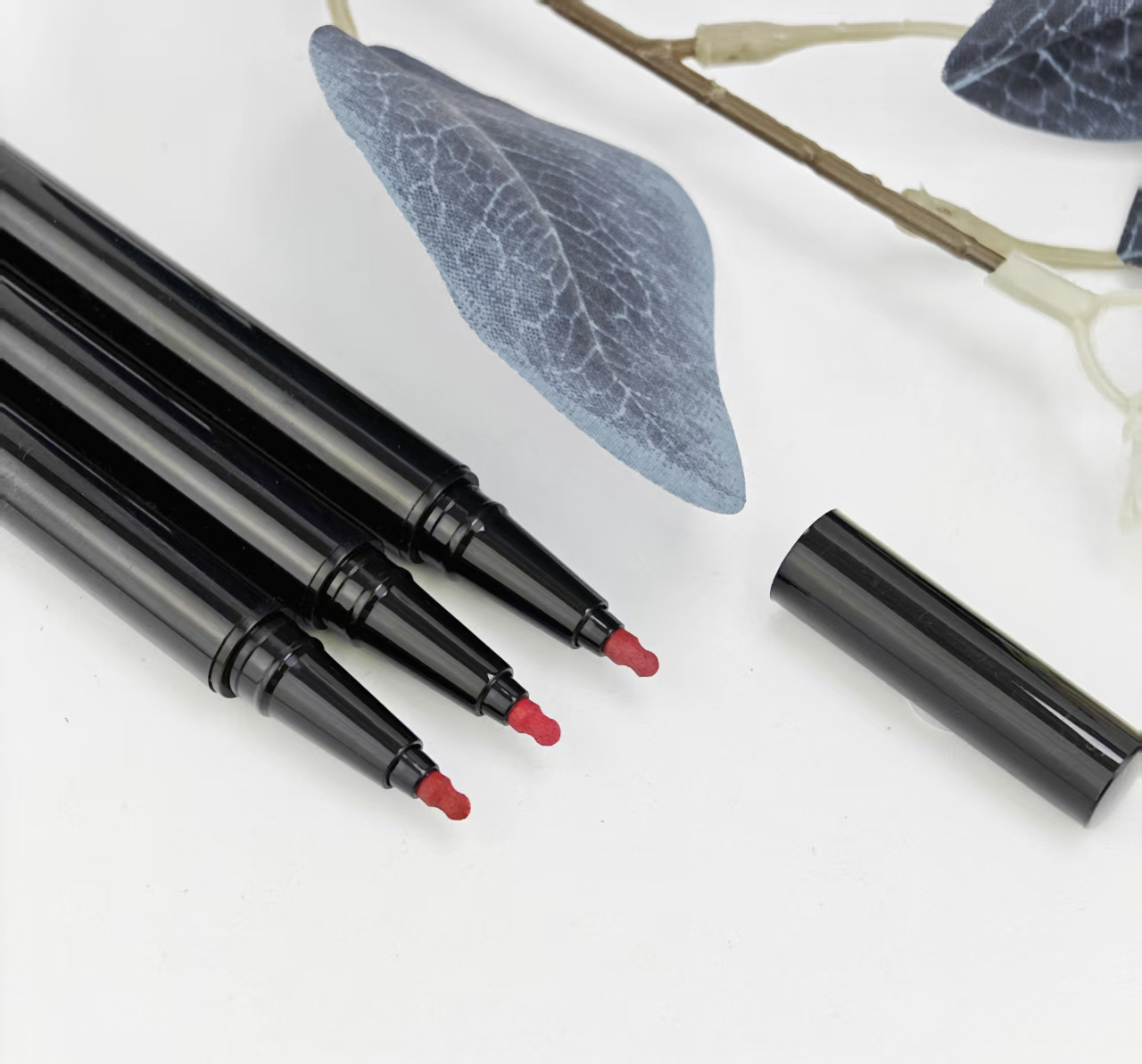 Lip Liner Manufacturer _ LS0702