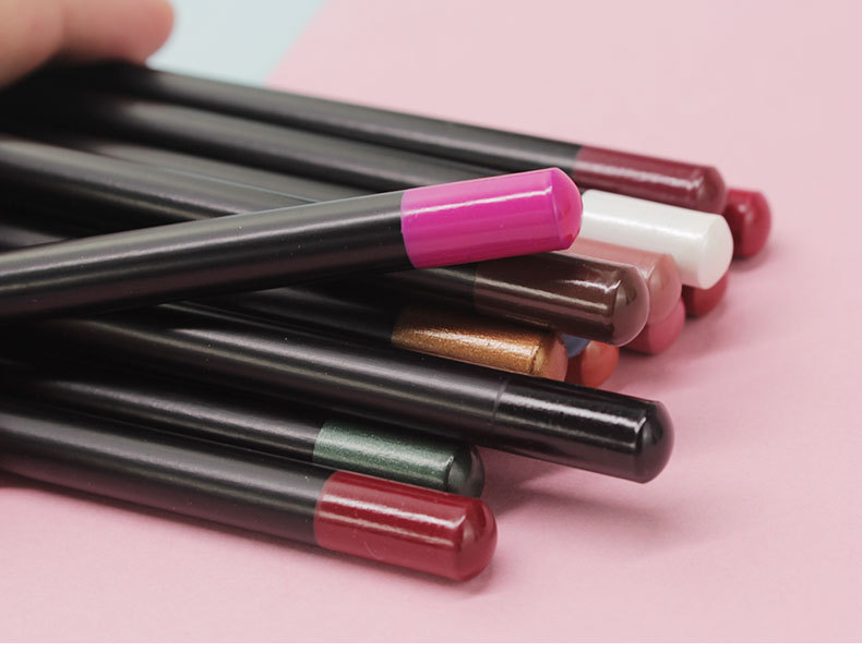 Custom Black Lip Liner Pencil - Private Label No Logo Lipstick Pencil